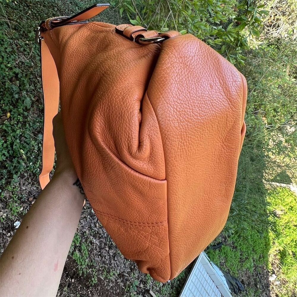 VINTAGE COACH Leather Crossbody Shoulder Bag Zip Top Purse AUTHENTIC - Picture 4 of 13